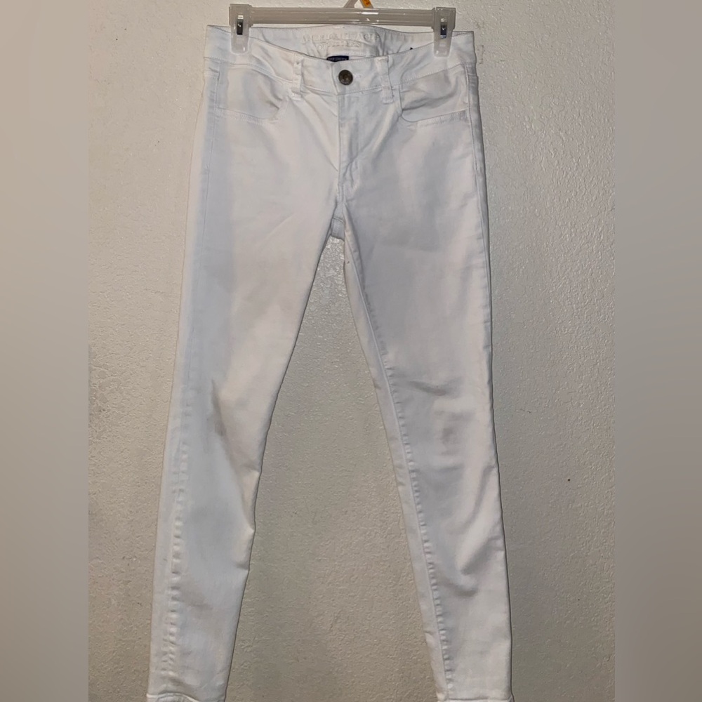American eagle white skinny jeans